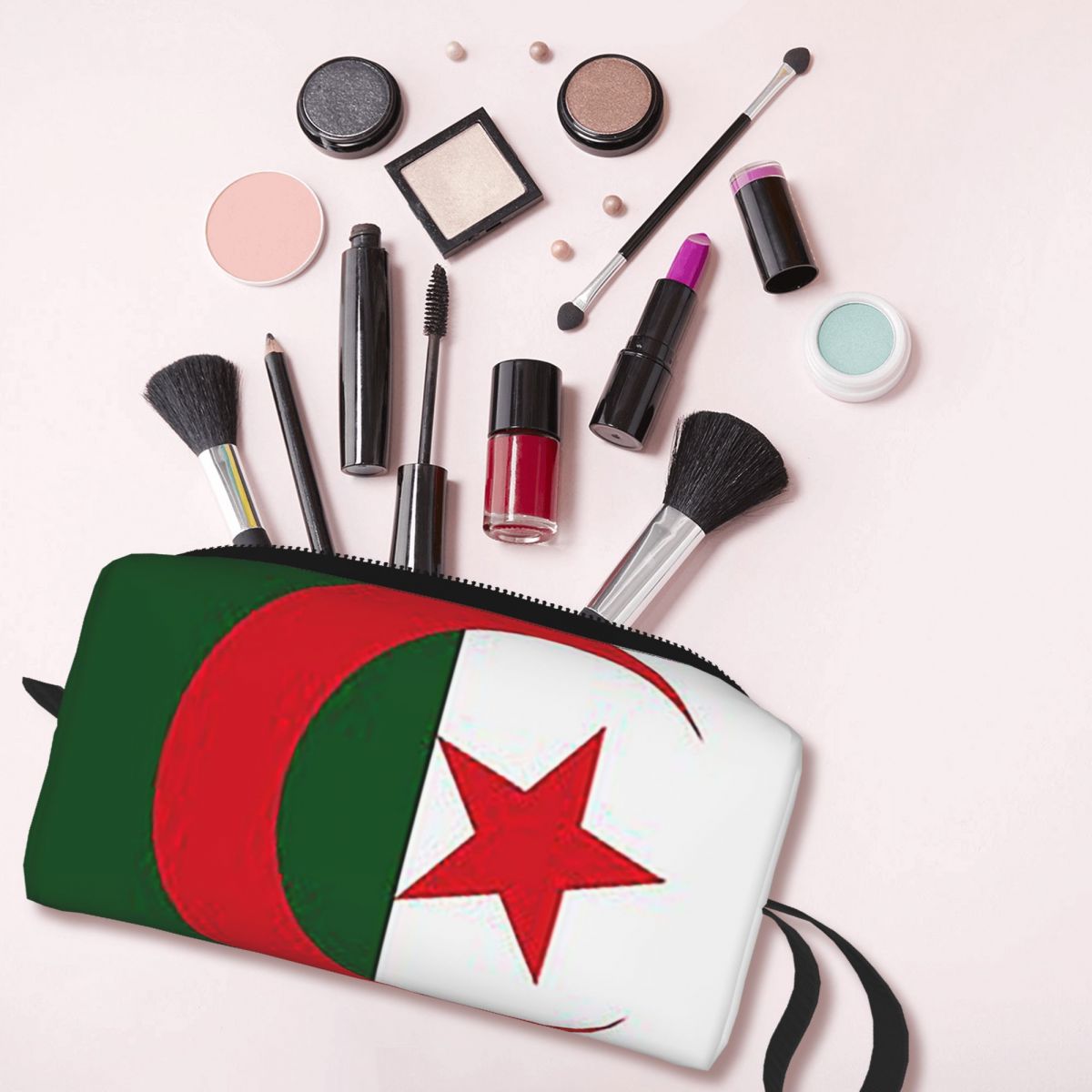 Sac de maquillage avec drapeau - Makeup Beauty Official avis et prix