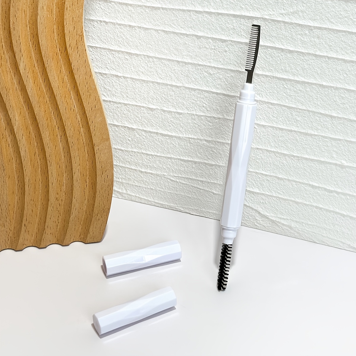 Peigne à sourcils et à cils à  - Beauty And Makeup Quotes avis et prix